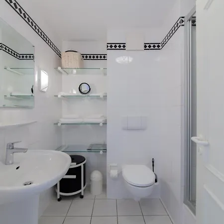 Witthus Apartment *